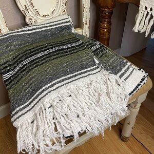 New Mexican Falsa Blanket.